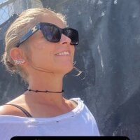 Lilith-Beaux webcam