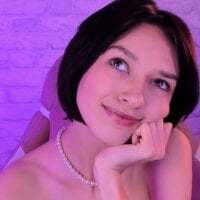 YourDarlingVivian webcam