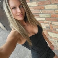 Nikki__Sexx__ Cameră chat offline