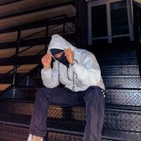 zoro_roronoa96 webcam model