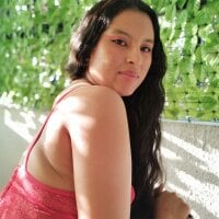 Nahomi_blaze55 webcam model