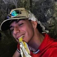 AmethystShadow17 webcam model