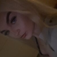 rosie-hipstergal webcam model