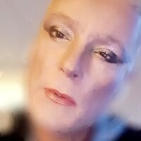 Blackxxlwhiteslut model avatar