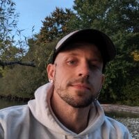 nakedjakethorn's Offline Chat Room