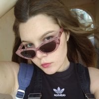 MonaHill offline chat-rom