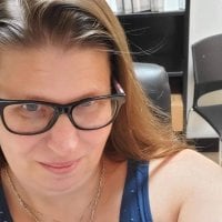 Sweetkisses711's Offline Chat Room