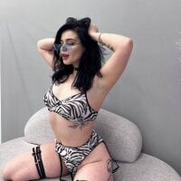AmeliHalls Cam Model Profile | Stripchat