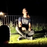 Smoking_Love Adlı Modelin Çevrimdışı Sohbet Odası