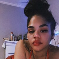 purpleprincessx0828's Offline Chat Room