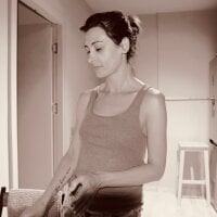 Sacredrebel's Offline Chat Room