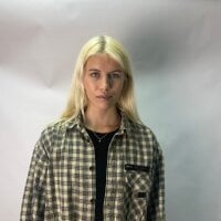 AdelinaMoons' Offline Chat Room