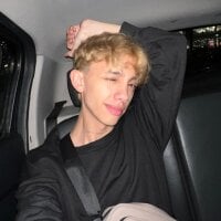 Tomy_Rox Free Live Webcam Show & XXX Chat | xHamsterLive