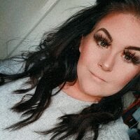 RavenRoseXXX webcam model