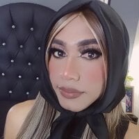 Lucia-Horny24 webcam
