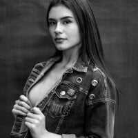 Kloe_kay1 offline chatrum