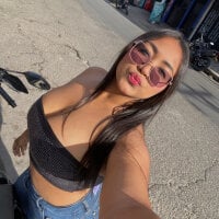 thania_bigboobs webcam