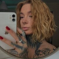 Baby_JennyX's Offline Chat Room