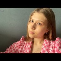 Belinda_Nellie webcam model