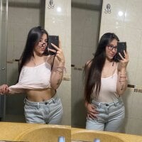 KeylaRogersss' Offline Chat Room