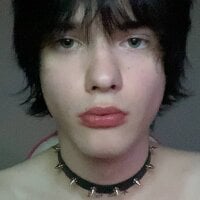 LeonBoykisser avatar