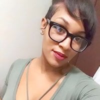 Prettynastylady's Offline Chat Room