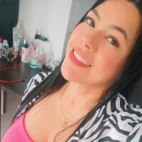 selena_hottym's Offline Chat Room