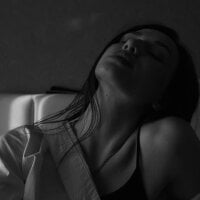 Arina_kir's Offline Chat Room