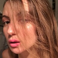 EvaLoves Adlı Modelin Çevrimdışı Sohbet Odası