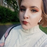 Sally_Perkins' Offline Chat Room