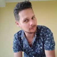 MrDoAnything08's Offline Chat Room