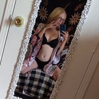 Grateful_Eva's Offline Chat Room