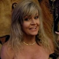 annika_lately webcam model