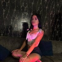 paula_sweet18 webcam model