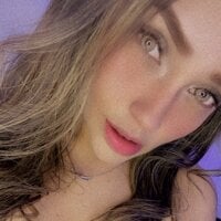 VannessaCruz's Avatar Pic