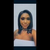 غرفة دردشة indiandarkbeauty93 دون اتصال