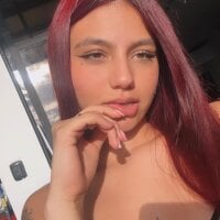 Emily-teen webcam model