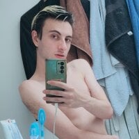 LucasChanel666@xh's Offline Chat Room