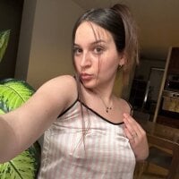 Divinedalhia's Webcam Show