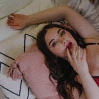 MirandaRoss' Offline Chat Room