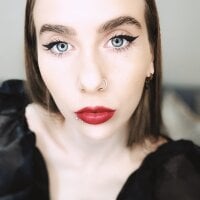 TheWoman__'s Avatar Pic