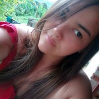 Yasminxxx1 Offline Chatraum