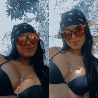 mae_sexxy's Offline Chat Room