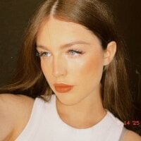 GilySuper model avatar