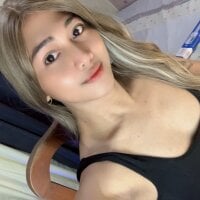 Kelly_Holly webcam