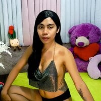 ava_cummer