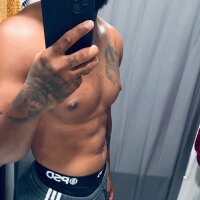 Bornmaccin223 webcam