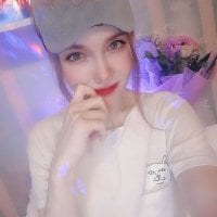 KrissCrystall Adlı Modelin Çevrimdışı Sohbet Odası