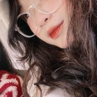 vangkt-cute webcam model