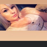 SheWetxx3 অফলাইন চ্যাট রুম